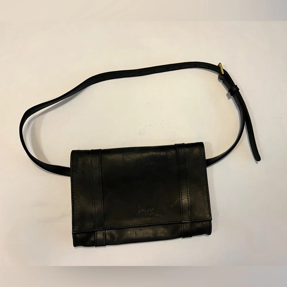 EUC Sseko Oiled Leather Belt Bag | RARE - Picture 2 of 6